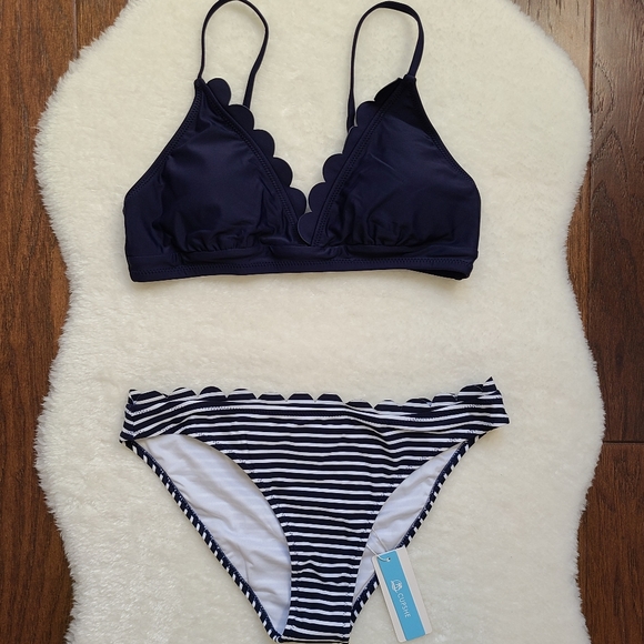 NWT Navy Striped Scalloped Cupshe Bikini - Picture 3 of 11